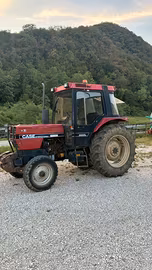 Trattore Case Internazional 885 XL