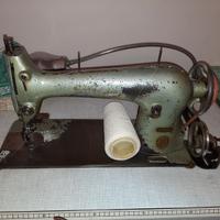 Macchina da cucire industriale Singer 31K15 (1915)