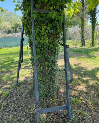 Struttura in ferro batutto per piante ecc