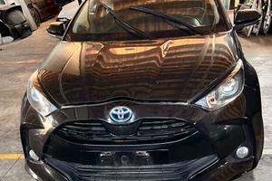 TOYOTA YARIS HYBRID RICAMBI USATI GARANTITI