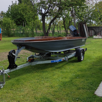 Patanella più motore 737