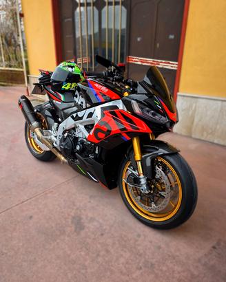 aprilia tuono v4 factory 