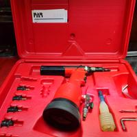 rivettatrice oleopneumatica per inserti M3/M8