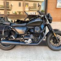 Moto Guzzi V9 BOBBER 2023 SOLO 4.600 KM - UNIPRO'