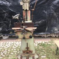 Bucatrice fresatrice cavatrice a catena