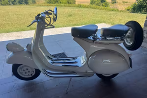 Vespa  “Faro Basso” VN 125 - anno 1956
