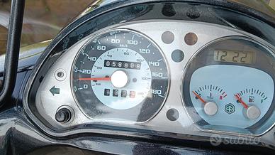 Beverly 500 