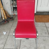 sedie in pelle rossa