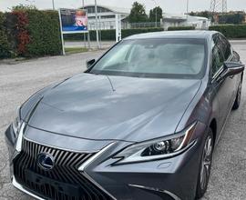 LEXUS ES 300 h