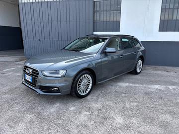 Audi A4 Avant 2.0 TDI 150cv S line. Garanzia 12mes