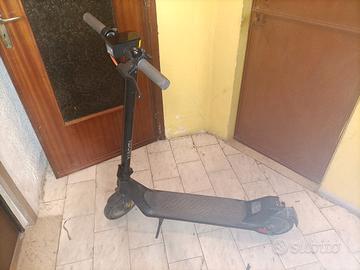 monopattino elettrico xiaomi