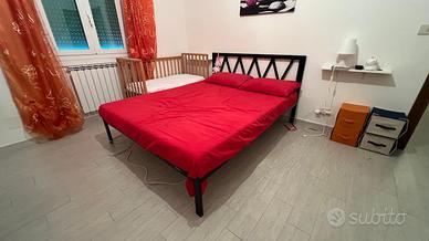 Struttura letto matrimoniale