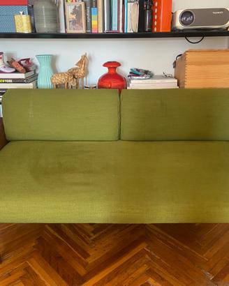 Day bed