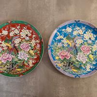 Coppia di piatti decorativi IMARI
