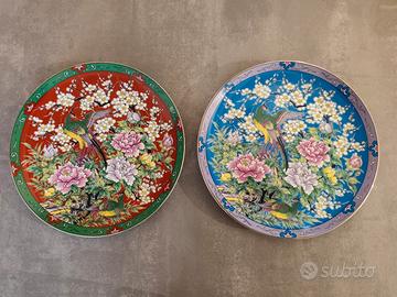 Coppia di piatti decorativi IMARI