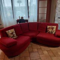 Divano 3 posti con forma rotonda