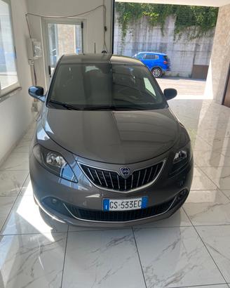 Lancia Ypsilon 1.0 FireFly 5 porte S&S Hybrid Silv