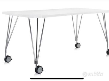 Tavolo scrivania Kartell