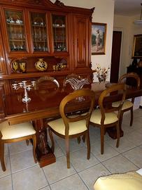 Credenza, tavolo e 6 sedie