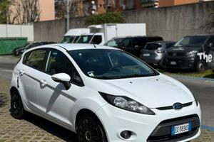 Ford fiesta 2010