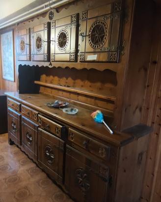 credenza da taverna o cucina rustica 