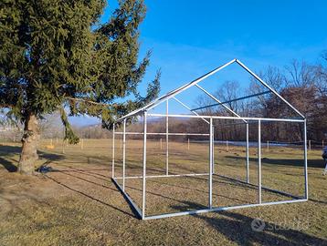 Struttura tubolare a sezione quadrata