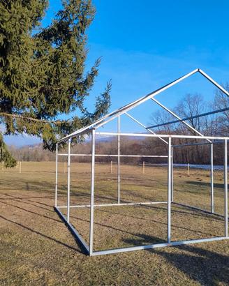 Struttura tubolare a sezione quadrata