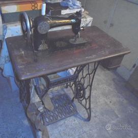 Macchina da cucire vintage singer matr. Y884080