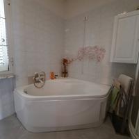 Vasca da bagno ad angolo