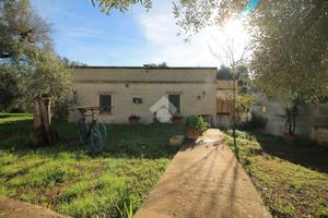 VILLA SINGOLA A OSTUNI