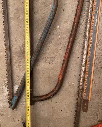 diverse seghe ad arco manuale vintage