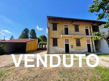 Casa indipendente di 160 m² con 4 locali e box aut