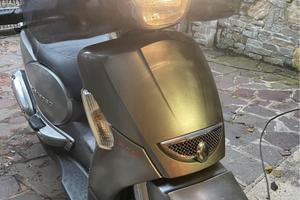 Aprilia scarabeo 2013