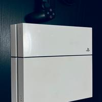 Playstation 4 500GB + 4 giochi