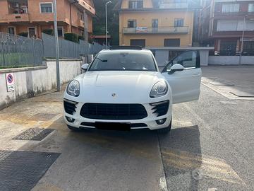 Porsche macan s