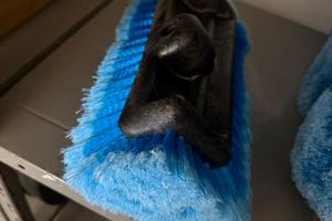 Idrospazzola per auto