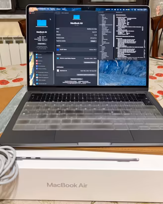 MacBook Air 13" M2 (2022)