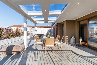 Attico con grande terrazzo - 170 m² - 2 camere
