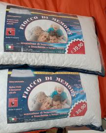 2 cuscini  in memory foam a metà prezzo 