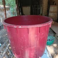 Tino in plastica per vino