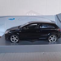 MODELLO AUTO OPEL ASTRA GTC DEL 2005 NO BURAGO