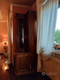 Mobile ad angolo in Noce