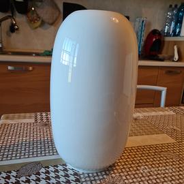 Vaso bianco in ceramica 