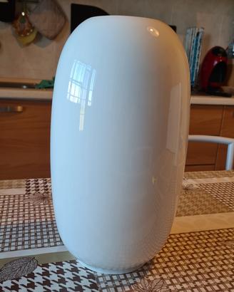 Vaso bianco in ceramica 