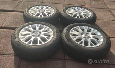 Cerchi in lega Fiat Grande Punto con gomme