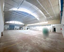 CESENA CENTRO URBANO - CAPANNONE DI 850 MQ CON UFF