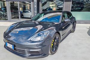 Porsche Panamera Sport Turismo 4 E-Hybrid | Sport 