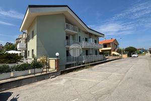 3 LOCALI A FANO
