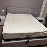 Letto matrimoniale e cassettiere