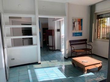 Cagliari, viale Buon Cammino, bivano ampio